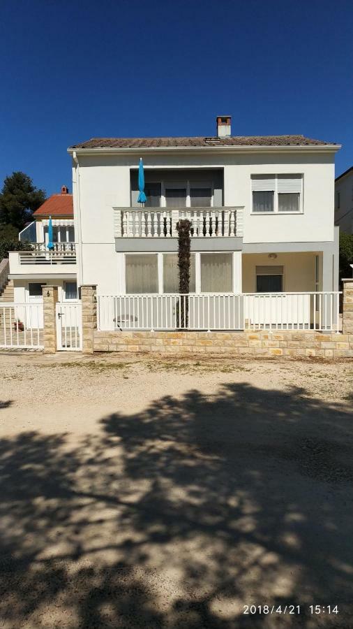 Diklo Beach Apartments Robert & Renata Zadar Exterior foto